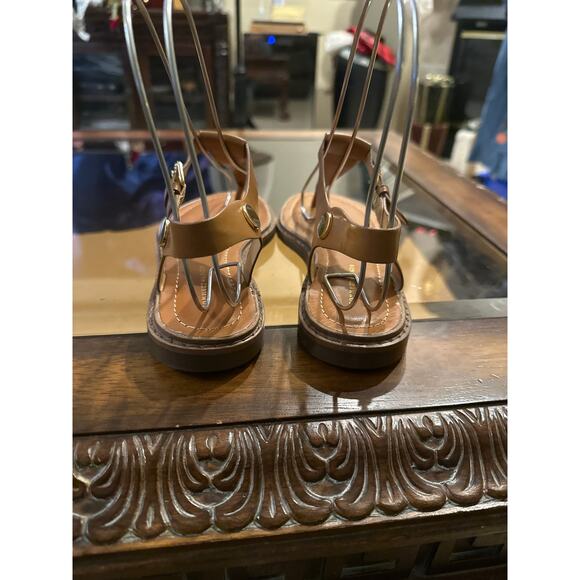 ⭐️ Women’s Tommy Hilfiger Tan Thong Sandals Size 7.5 NWOB! Preppy - Picture 4 of 5